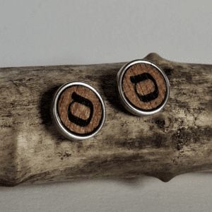 Bijoux - modèle - boucle d'oreille - bois - lettre hébraïque - Sameck