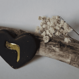 Bijoux - modèle - cœur - argile - lettre hébraïque - Reish