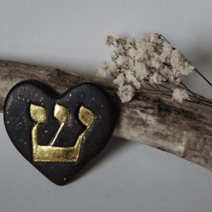 Bijoux - modèle - cœur - argile - lettre hébraïque - Shin