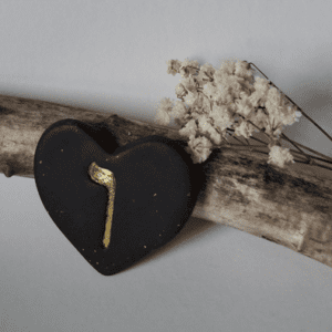 Bijoux - modèle - cœur - argile - lettre hébraïque - Vav