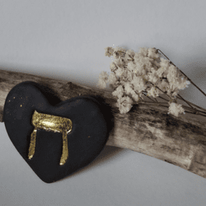 Bijoux - modèle - cœur - argile - lettre hébraïque - Heith