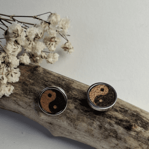 Bijoux - modèle - boucle d'oreille - bois - yin yang